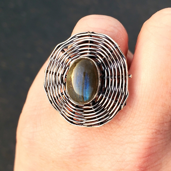 New Unique Labradorite Spider Web Silver Ring. - Picture 2 of 12
